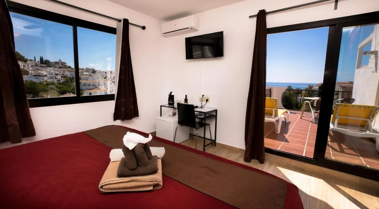 Hostal Casa Mercedes Nerja 2*,